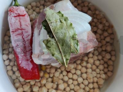 Avinžirniai su kiauliena ir prieskoniais Žingsnis 4