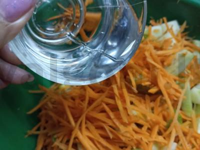 Korejietiški agurkai žiemai Žingsnis 4