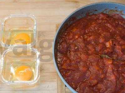 Ašakšuka su saldžiuoju pipiru Žingsnis 6