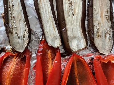 Šiltas salotas su baklažanu ir halumi Žingsnis 2