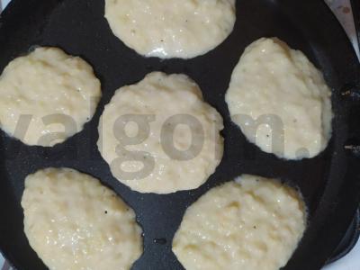 Bananų blynai su kefyro ir grikių tešla Žingsnis 4