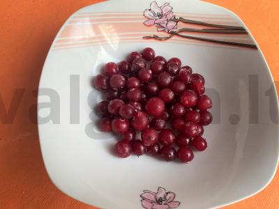 Smuzi su varške ir spanguolėmis Žingsnis 1