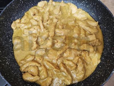 Vištiena su kokosų pienu tailandiškai Žingsnis 4