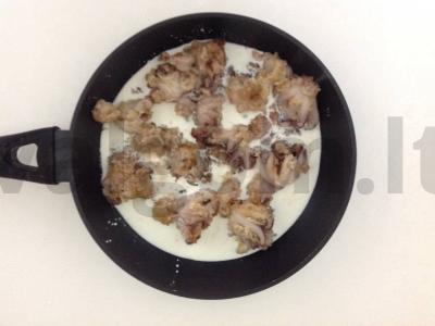 Skani aštuonkojų grietinėlės padaže Žingsnis 3