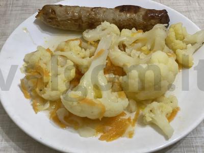 Troškinta žiedinė kopūstai pagrindine nuotrauka