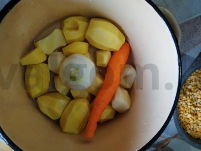 Žirnių sriuba, pagaminta rusiškoje krosnyje Žingsnis 4