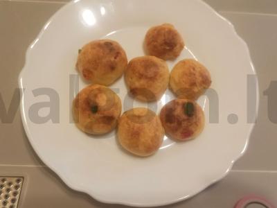 Varškės rutuliukai su cukatais pagrindine nuotrauka