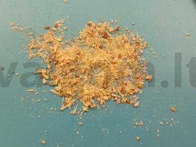 Riešutų saldainiai pieniniame šokolade Žingsnis 2