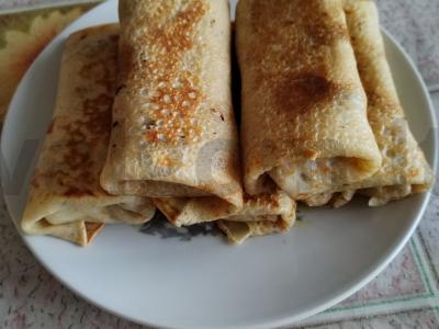 Įdaryti blynai pagrindine nuotrauka