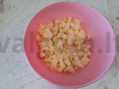 Obuolių štrudelis su šokoladu desertui Žingsnis 3