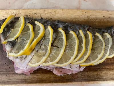 Karšis, keptas orkaitėje su citrina ir alyvuogių aliejumi Žingsnis 4