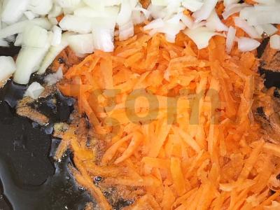 Aštrus kharcho sriuba su kalakutiena Žingsnis 2