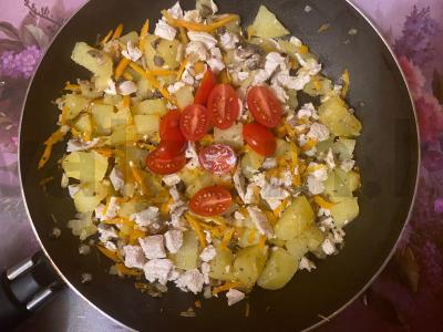 Bulvės su kalakutiena ir daržovėmis „Po-lapušenkiškai“ Žingsnis 8