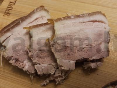 Kiaulienos krūtinėlė „Sumuštinė“ pagrindine nuotrauka