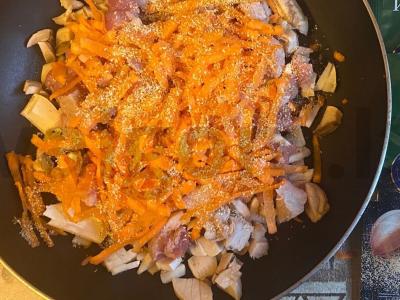 Patiekalas „Judai“ su kiauliena ir grybais Žingsnis 5