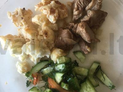 Žiedinė kopūstai sūryje pagrindine nuotrauka