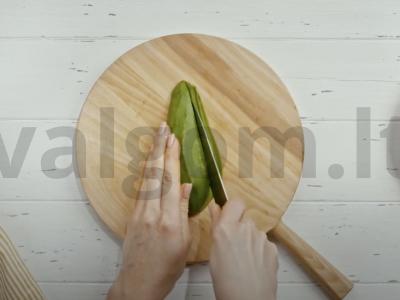 Salotos su lašiša ir švelniu avokado kreminiu padažu Žingsnis 3