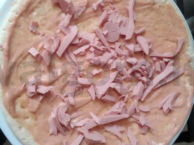 Pica su korėjietiška morkų salotomis mikrobangų krosnelėje Žingsnis 2