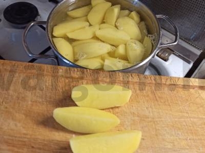 Kepta bulvė su rūkytąja paprika Žingsnis 1