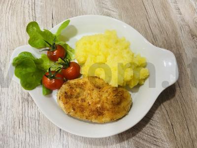 Vištienos kotletai su morkomis pagrindine nuotrauka