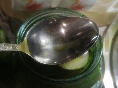 Marinuoti agurkai „Saldūs“ Žingsnis 9