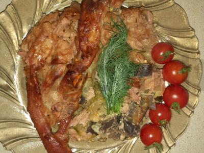 Kepinta kiaulienos kaklas, kepta su daržovėmis pagrindine nuotrauka