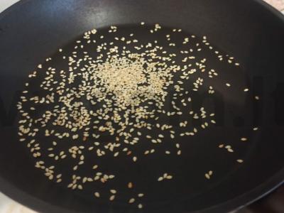 Salotas su konservuotais pomidorais ir kopūstais Žingsnis 3