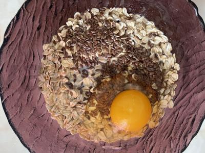 Avižų blynas su linų sėmenimis pusryčiams Žingsnis 1