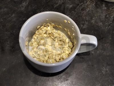 Avižų blynas su pienu Žingsnis 1