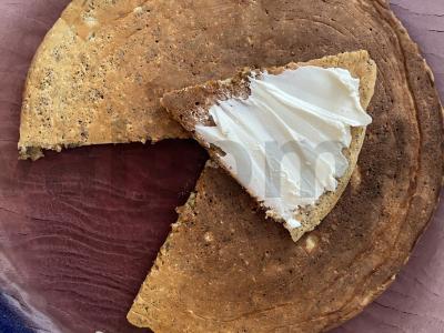 Avižų blynas su linų sėmenimis pusryčiams pagrindine nuotrauka