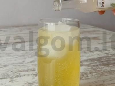 Be alkoholinis kokteilis „Pina Colada“ Žingsnis 2