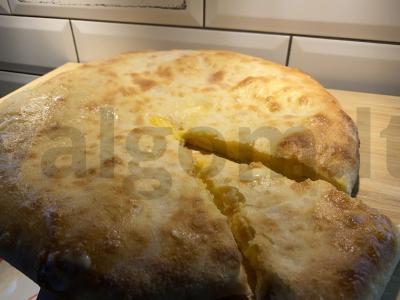 Ossetijos pyragas su sūriu ir bulvėmis pagrindine nuotrauka