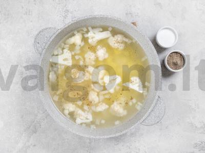 Žiedinės kopūstų krem-supas Žingsnis 2