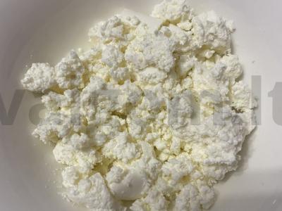 Labai skanus varškės sūris su braškių uogiene Žingsnis 1