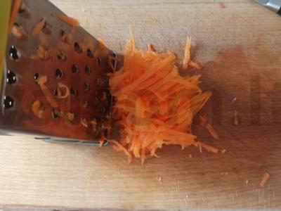 Kepinys multivarke su kiauliena ir prieskoniais Žingsnis 3