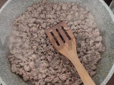 Bolonėzė „Belissimo a-la russo“ Žingsnis 2