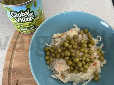 Salotos su raugintais kopūstais ir žirniais Žingsnis 3