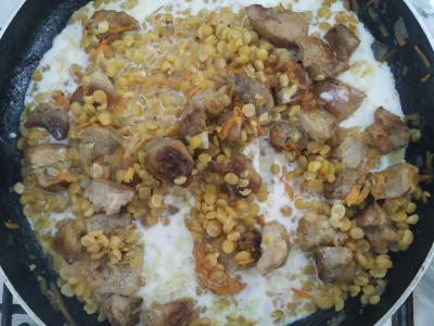 Troškinta kiauliena su žirniais kokosų piene Žingsnis 3