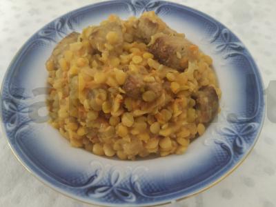 Troškinta kiauliena su žirniais kokosų piene pagrindine nuotrauka