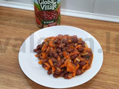 Troškinta pupelė pomidoruose su daržovėmis pagrindine nuotrauka