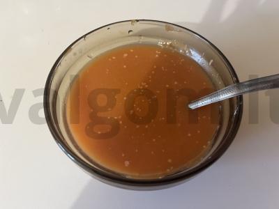 Sotūs pietūs skubiai iš kotletų ir makaronų pomidorų padaže Žingsnis 3