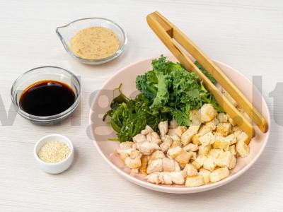 Salotos su kalakutienos filė ir chuka dumbliais Žingsnis 2