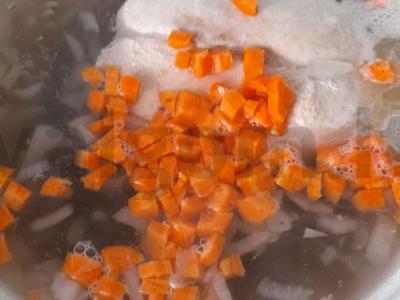 Lengvas vištienos sriuba Žingsnis 3