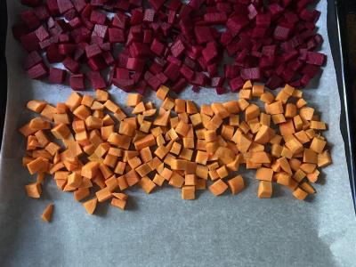 Sotūs keptų daržovių salotos Žingsnis 1