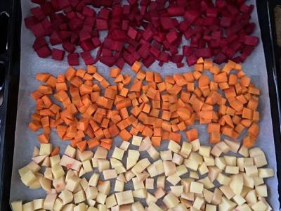 Sotūs keptų daržovių salotos Žingsnis 2