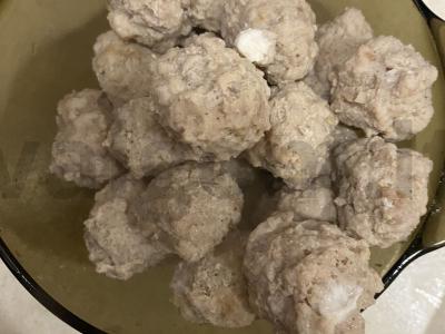 Sriuba su meatballs ir lydytu sūriu Žingsnis 3