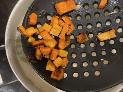 Sriuba su meatballs ir lydytu sūriu Žingsnis 8