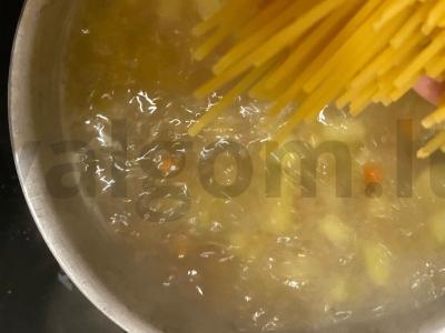 Sriuba su meatballs ir lydytu sūriu Žingsnis 9