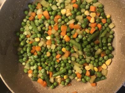 Subalansuotas pietų patiekalas su ryžiais ir daržovėmis Žingsnis 4