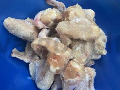 Vištienos sparneliai su kaimiškais bulvėmis Žingsnis 1